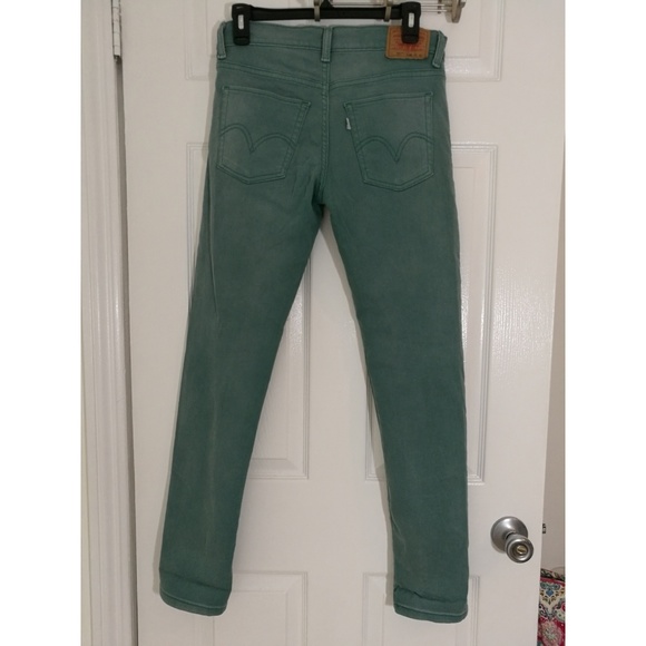 green levis jeans